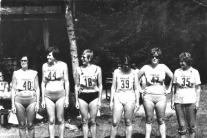 Dámy Hrdova, cca 1978. Zľava Vlasta Macková, Katka Ostrolúcka,Nina Dobrotová, Elena Macková, Desana Haviarová, Darina Haviarová